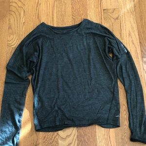 nike training long sleeve shirt